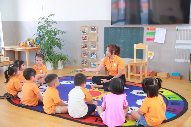 Hoạt động giáo dục trẻ mầm non tại Trường Mầm non Đô thị Sài Đồng. Ảnh: VGP/Minh Anh