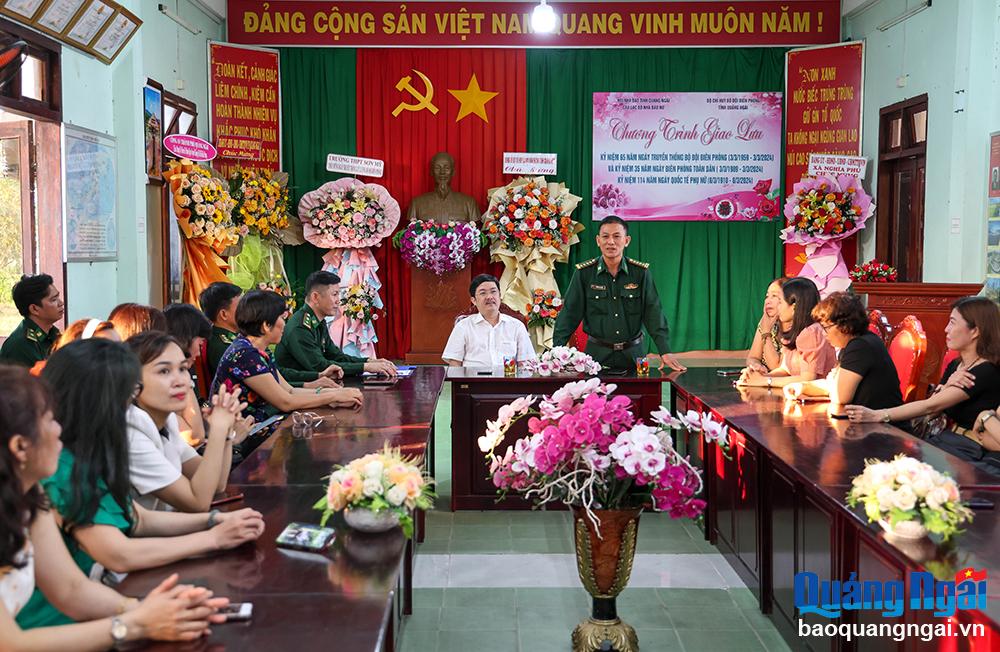 Đại tá Trương Bá Chuẩn, Phó Chính ủy BĐBP tỉnh thông tin về tình hình hoạt động của lực lượng BĐBP tỉnh trong thời gian qua.