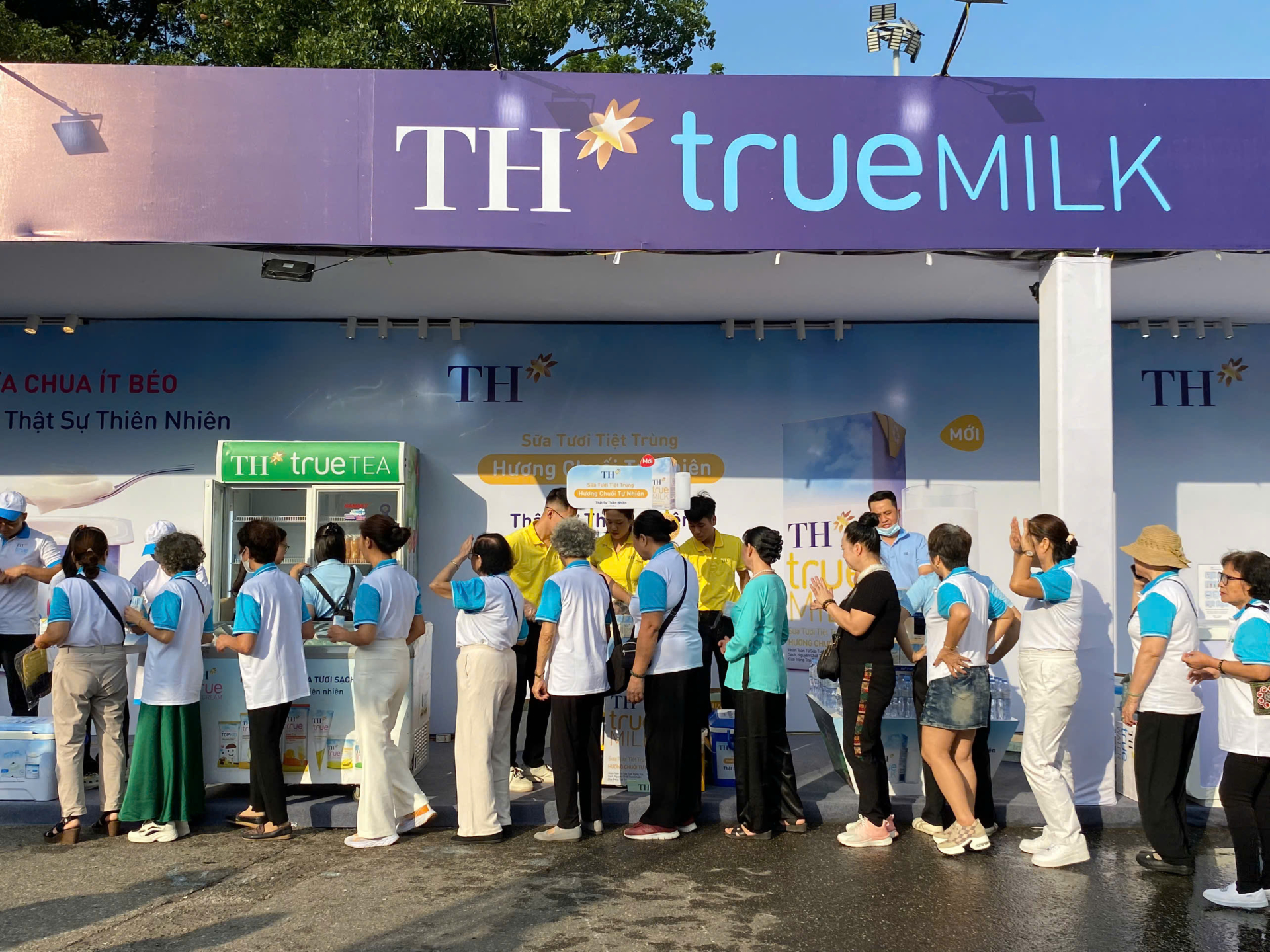 Trải nghiệm các sản phẩm của TH true MILK