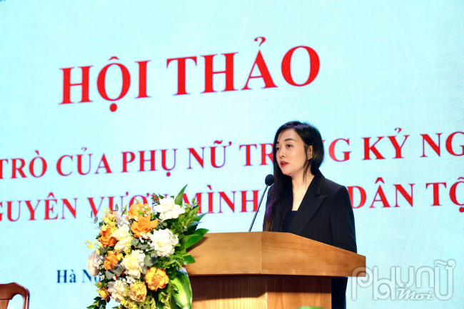 ThS. Nguyễn Trần Ngọc Linh, Giám đốc Trung tâm Phân tích dữ liệu, Tổng công ty Viễn thông Viettel cũng chia sẻ tham luận “Phát huy vai trò của phụ nữ Việt Nam trong chuyển đổi số với hệ sinh thái ứng dụng Trí tuệ nhân tạo (AI)”. Ảnh: Hoàng Toàn