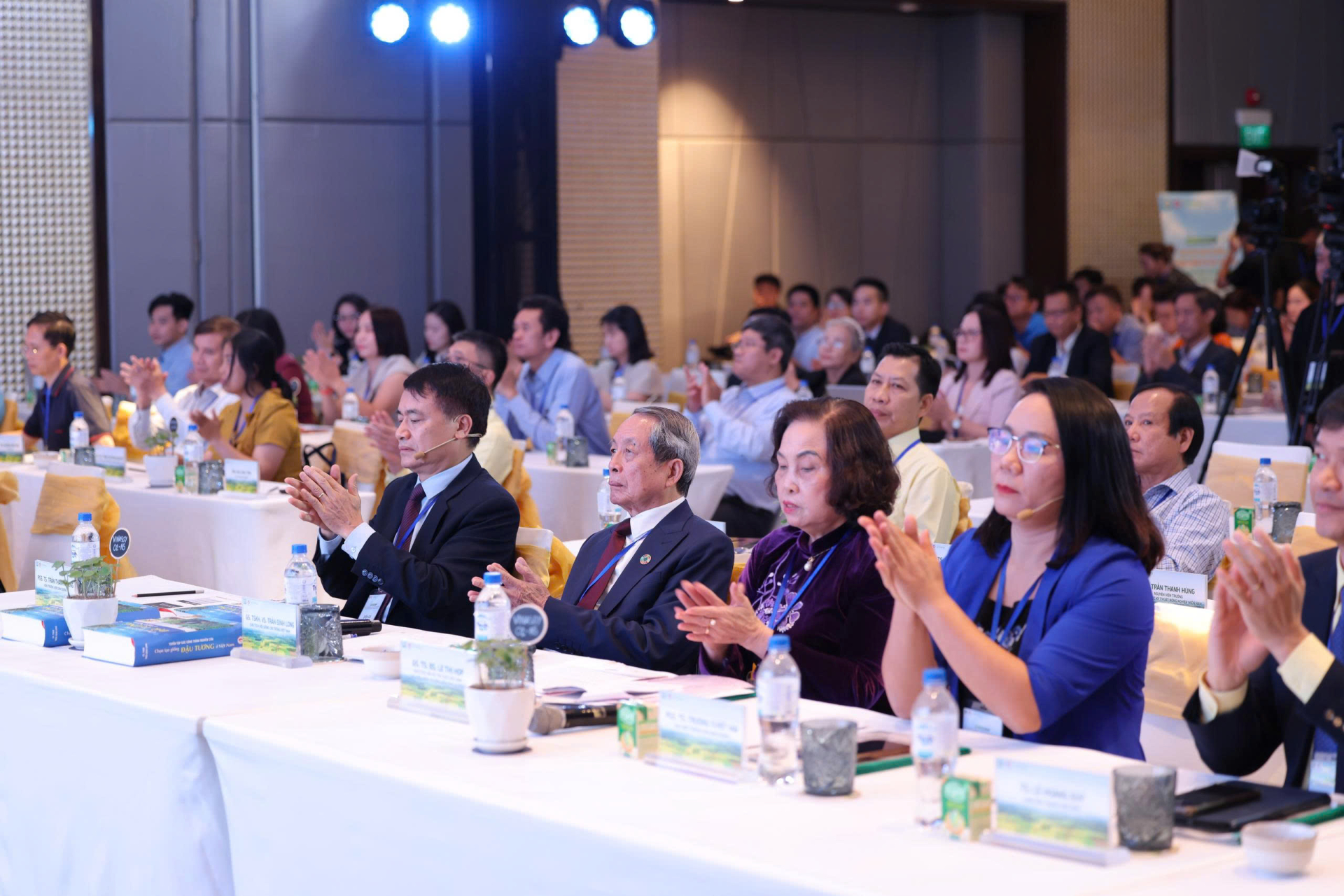 Khai mạc Hội thảo vai trò dinh dưỡng của đậu nành và các loại đậu.&nbsp;