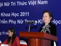 Giao lưu trao học bổng khoa học cho Nữ trí thức - Thế giới cần đến khoa học, khoa học cần có phụ nữ