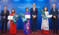 Vinh danh ba nhà khoa học nữ có những nghiên cứu ứng dụng vì sức khỏe và lợi ích cộng đồng